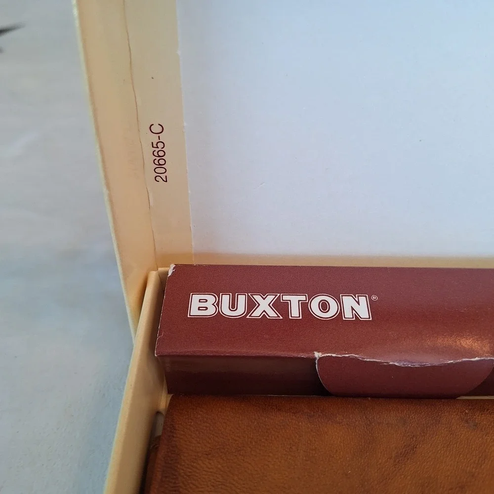 Buxton vtg men